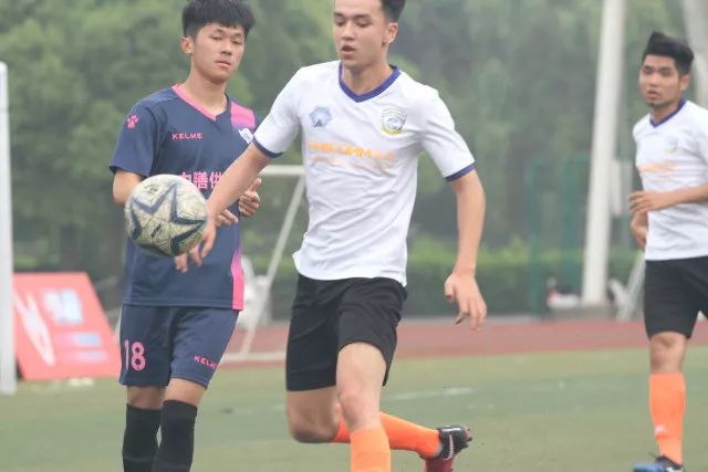 英超转会窗回顾：亿元交易频现，豪门洗牌之夏